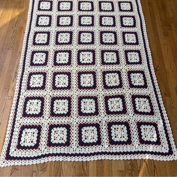 Handmade Large Granny Square Afghan Blanket 58 x 81 - Picture 12 of 13